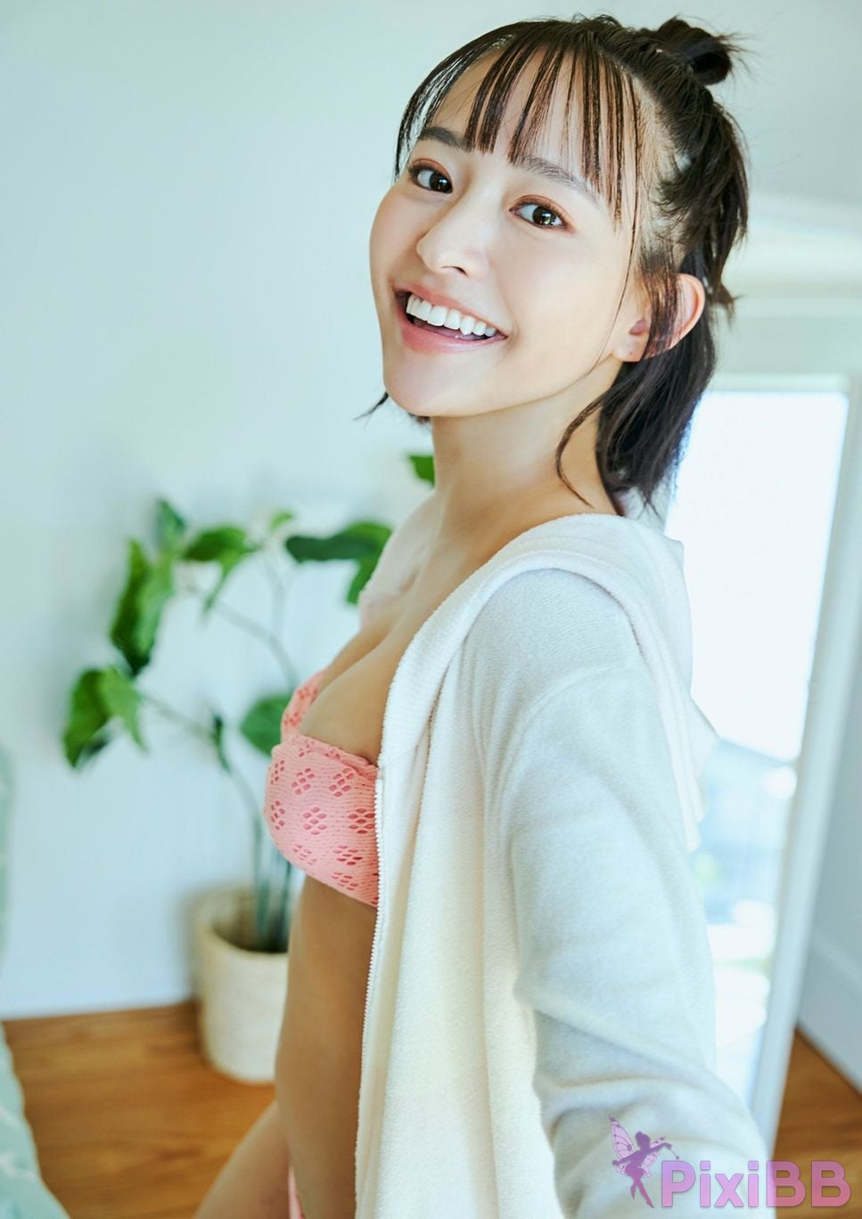 Japanese Idol Kanami Takasaki BUBKA Digital Photo Album When she comes PixiBB (56)